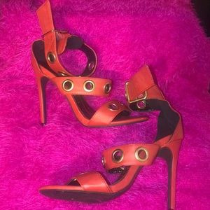 Heels!